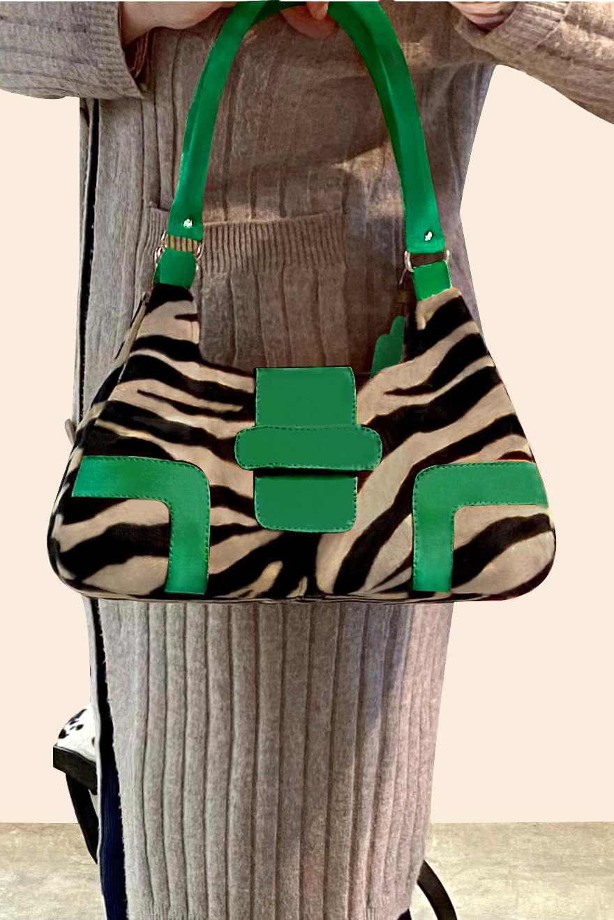 Safari black and emerald green women's dress handbag, matching pumps and belts. Worn view - Florence KOOIJMAN
